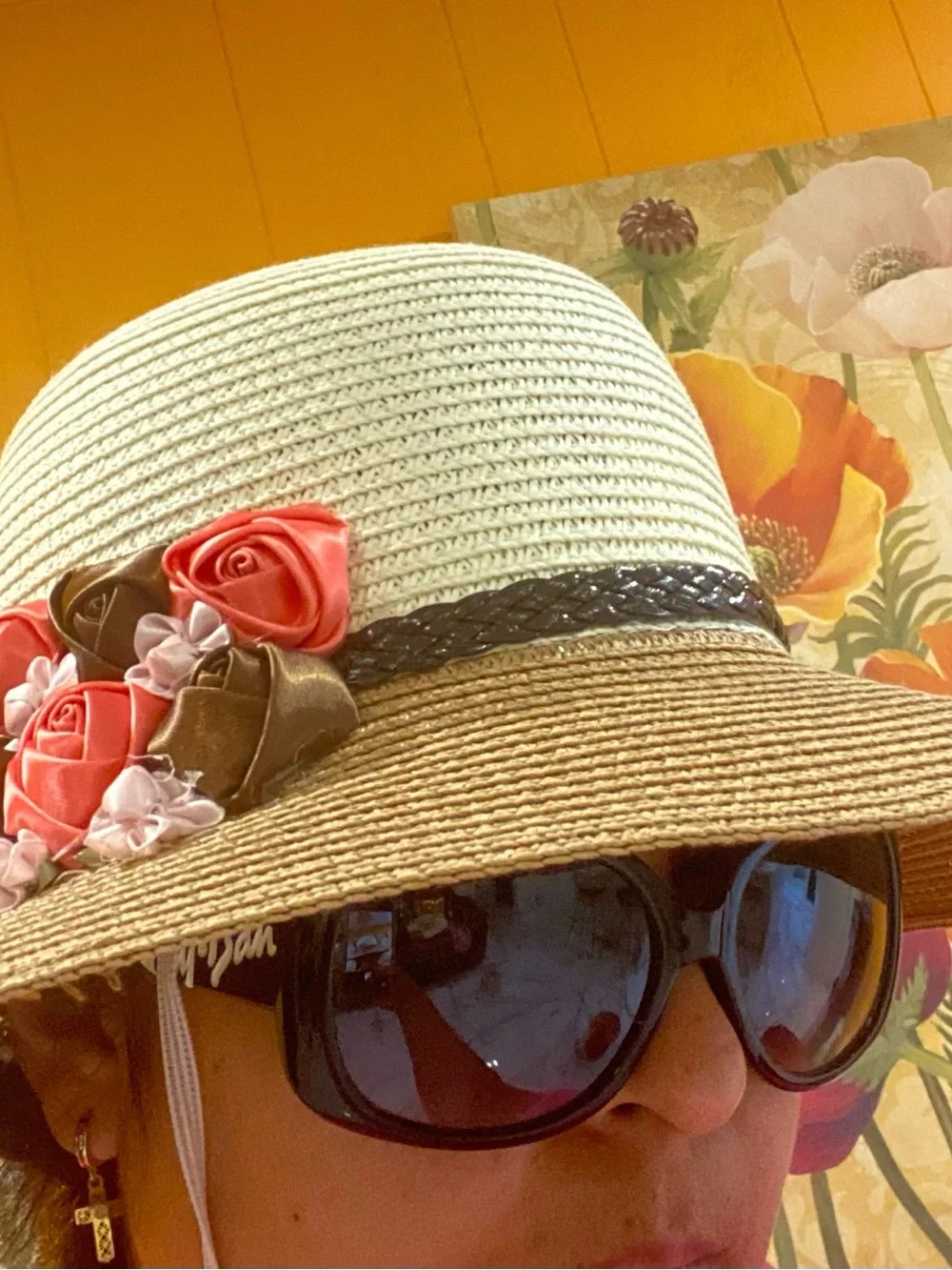 Two-Tone Straw Sun Hat with Cream Interior